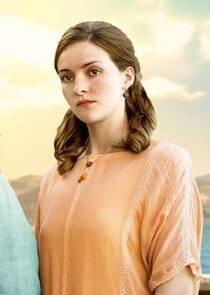 Olivia Morris
as Alice Mays-Smith