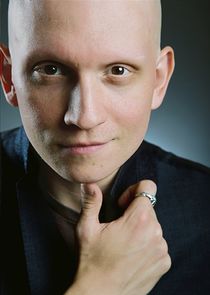 Anthony Carrigan
as Mr. Weiss