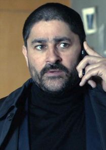 Chook Sibtain
as DS Herbie Sarafian