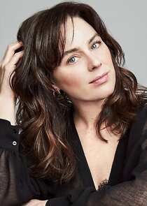 Jill Halfpenny
as Eve