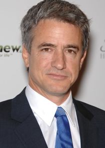 Dermot Mulroney
as President Ritson