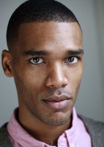Parker Sawyers
as Frank Jackson