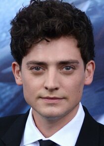 Aneurin Barnard
as Joseph Kappen