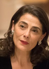 Hiam Abbass
as Marcia 