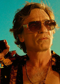 Alon Aboutboul
as Avi Drexler