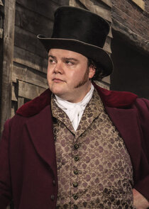 Turlough Convery
as Arthur Parker