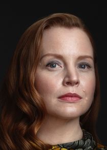 Lauren Ambrose
as Dorothy Turner