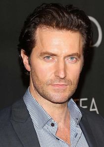 Richard Armitage
as Ray Levine
