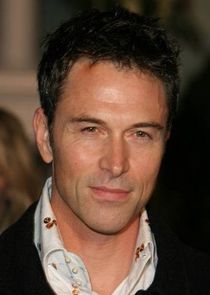 Tim Daly
as Mike Anderson