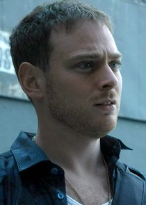 Michael Drayer
as Eddie Josipovic