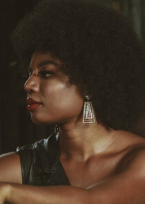 Nancy Isime
as Shalewa