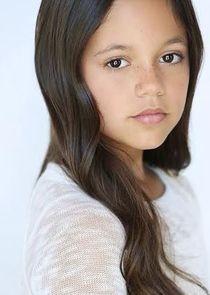 Jenna Ortega
as Harley Diaz