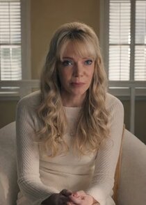 Riki Lindhome
as Dr. Valerie Kinbott