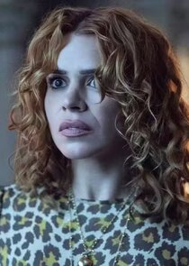 Billie Piper
as Isadora Capri