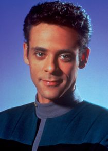 Alexander Siddig
as Dr. Julian Bashir