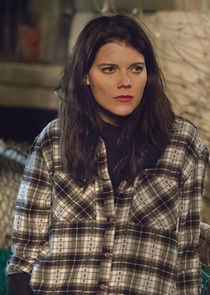 Emma Greenwell
as Mandy Milkovich