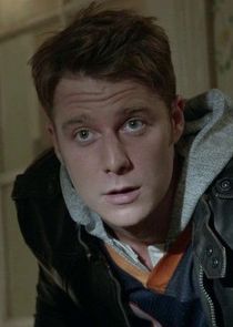 Jake McDorman
as Mike Pratt