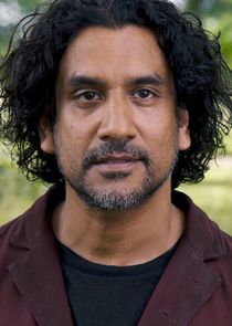 Naveen Andrews
as Jonas Maliki