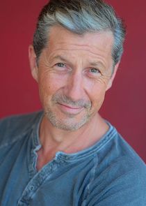 Charles Shaughnessy
as James Hexton
