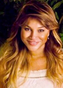 Charmaine DeGraté
as Haley