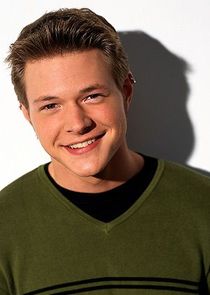 Nate Richert
as Harvey Kinkle