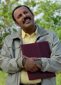 Rizwan Manji
as Ray Butani