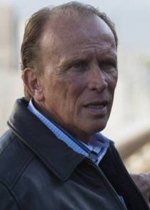 Peter Weller
as Charles Barosky