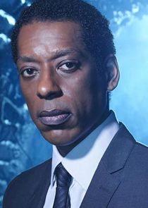 Orlando Jones
as Frank Irving