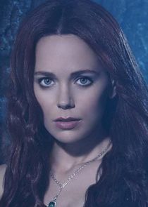 Katia Winter
as Katrina Crane