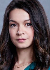 Julia Chan
as Dr. Maggie Lin