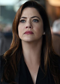 Julie Gonzalo
as Andrea Rojas