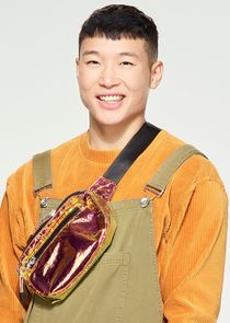 Joel Kim Booster
as Jun Ho