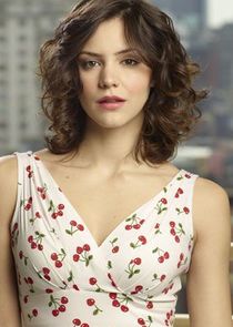 Katharine McPhee
as Karen Cartwright