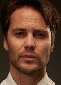 Taylor Kitsch
as Max McLaughlin