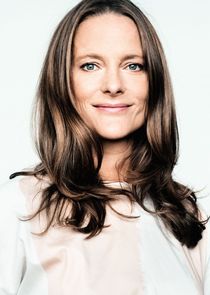 Anne Ratte-Polle
as Marianne