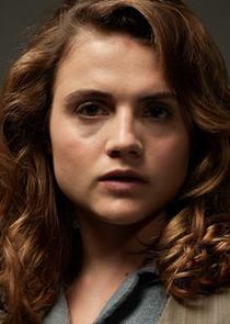 Mala Emde
as Karin Mann