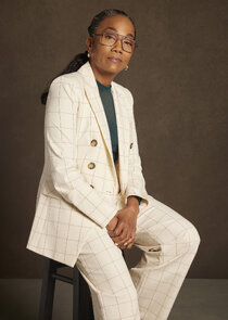 Sonja Sohn
as Deputy Director Amanda Wagner