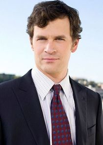 Tom Everett Scott
as Russell Clarke