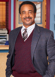 Tim Meadows
as John Glascott