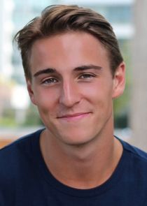 Evan Roderick Anderson
as Justin Davis