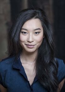 Amanda Zhou
as Jenn Yu
