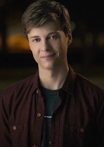 John Karna
as Noah Foster