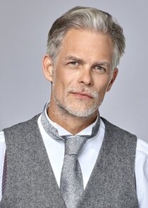 Martin Cummins
as Henry Gowen