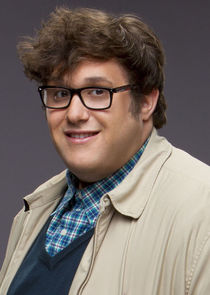 Ari Stidham
as Sylvester Dodd
