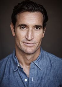 Matthew Del Negro
as D.T.