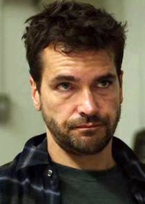 Jackson Hurst
as Kirk Lacey