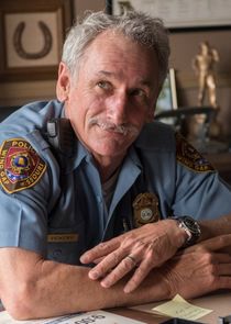Matt Craven
as Chief Bill Vickery