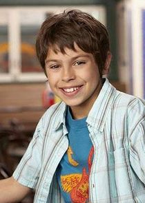 Jake T. Austin
as Max Russo