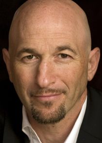 Dan Hildebrand
as Friar Lawrence