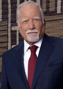 Richard Dreyfuss
as Arlen Cox